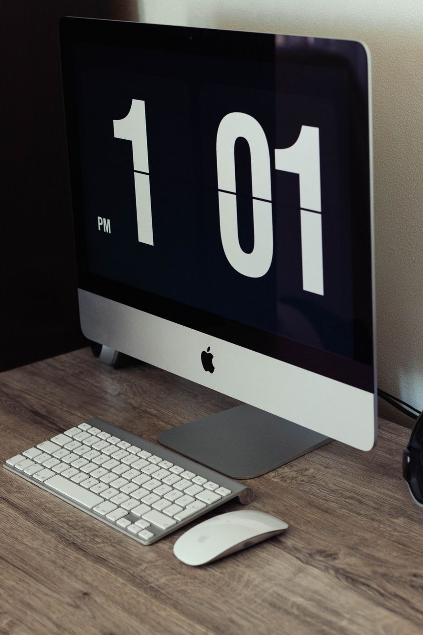Linux Mint XFCE prend déjà en charge les claviers Apple, mais quelques réglages permettent de retrouver une expérience très proche de macOS.